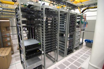 Cách bố trí trong tủ rack